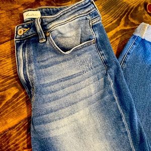 COPY - Kancan relaxed boyfriend jeans.